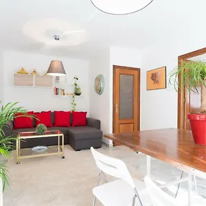 https://very-quiet-apartment-steps-away-from-old-town.hotelsinnerja.org